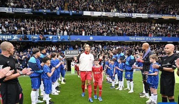 融易富配资 邮报：阿森纳将为利物浦列队，俱乐部认为这代表了体育精神